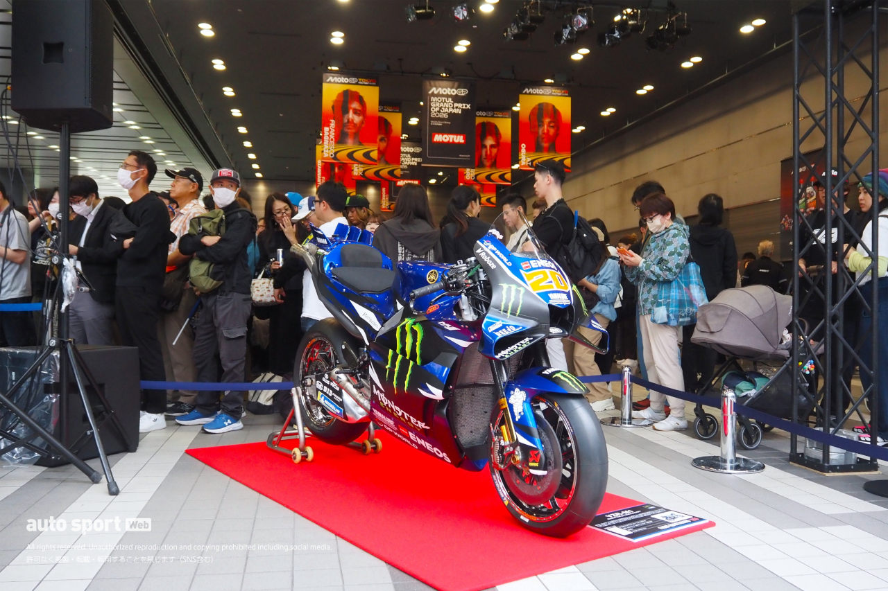 日本GPを前に11名の選手が秋葉原に降臨！雨でも会場は大盛況／MotoGP Fan Fest Tokyo