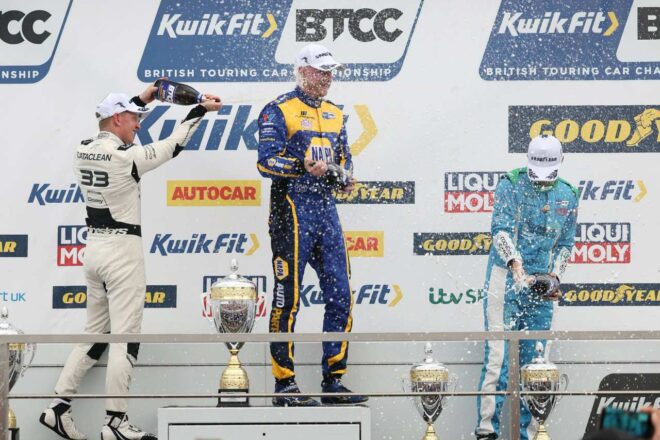年間4レースを残した段階で、アシュリー・サットンが前人未到5度目のチャンピオンを獲得／BTCC第9戦