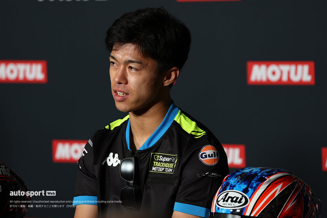 木曜プレスカンファレンスに出席した小椋藍（スーパーファイル・トラックハウスMotoGPチーム）／2026MotoGP第16戦日本GP