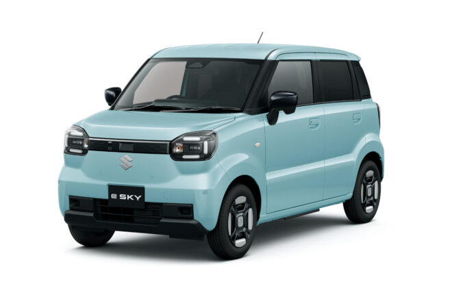 スズキが新型軽EV『eスカイ』の発売日を発表。2種類の純正アクセサリーキットも設定