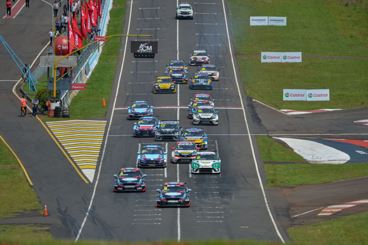 【WEEKLY ROUND UP】バサーストに向け復帰GRMがカマロ公開／TC2000新規参戦『ジーリー』がラウンチ