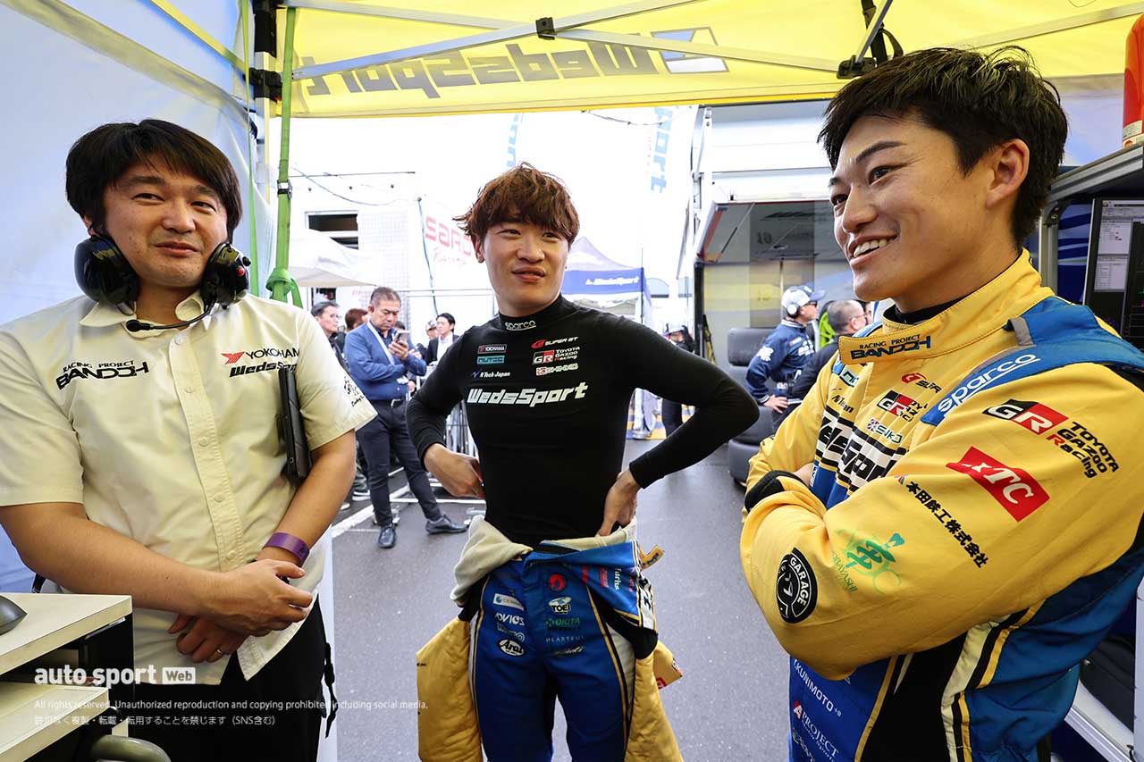 中山将チーフエンジニア／阪口晴南／国本雄資（WedsSport BANDOH GR Supra）