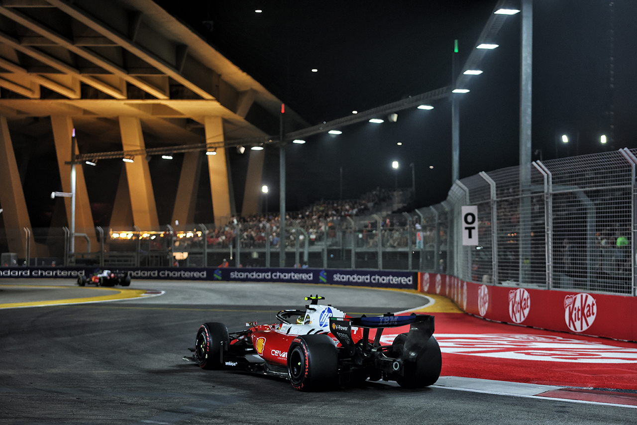 シャルル・ルクレール（フェラーリ）とルイス・ハミルトン（フェラーリ）