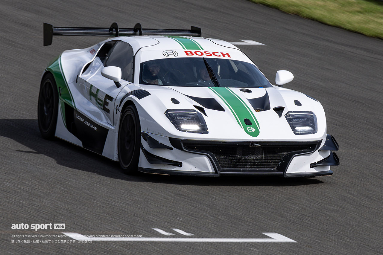水素エンジンの迫力と、新開発サーキット用自動ブレーキに驚き。ボッシュエンジニアリング20周年記念イベントを体感レポ