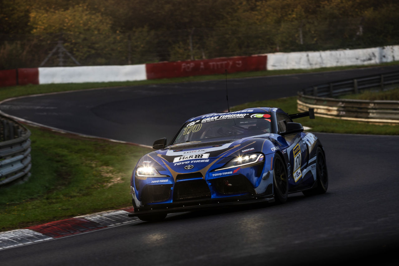 ポルシェが1-2でニュル耐久最終戦を締めくくる。SP9タイトルはシューベルトBMW、日本勢は明暗別れる