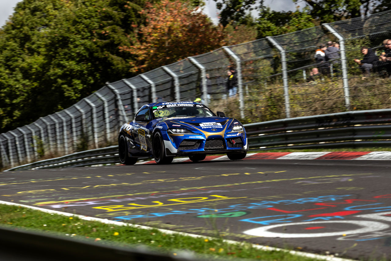 ポルシェが1-2でニュル耐久最終戦を締めくくる。SP9タイトルはシューベルトBMW、日本勢は明暗別れる