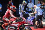 コースインに備えるマルク・マルケス（ドゥカティ・レノボ・チーム）とアレックス・マルケス（BK8グレシーニ・レーシングMotoGP）