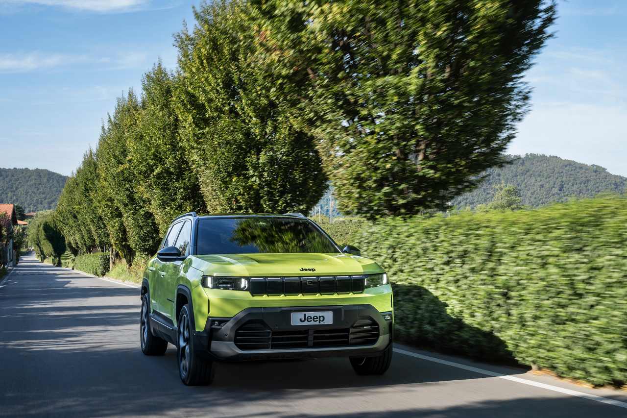 ジープの都市型ミドルサイズSUV、新型『コンパス』上陸。歴代モデルで最も優れた空力性能を実現