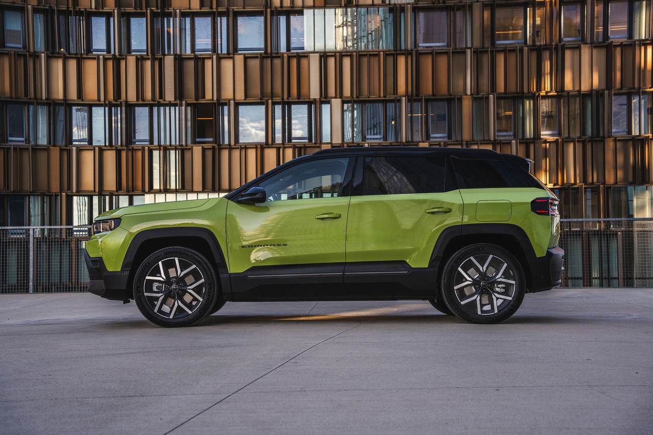 ジープの都市型ミドルサイズSUV、新型『コンパス』上陸。歴代モデルで最も優れた空力性能を実現