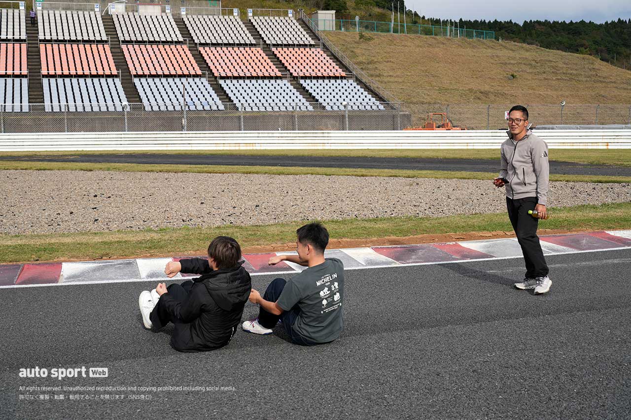 冨林勇佑／藤原優汰／久保凜太郎（PACIFIC ウマ娘 NAC BMW）