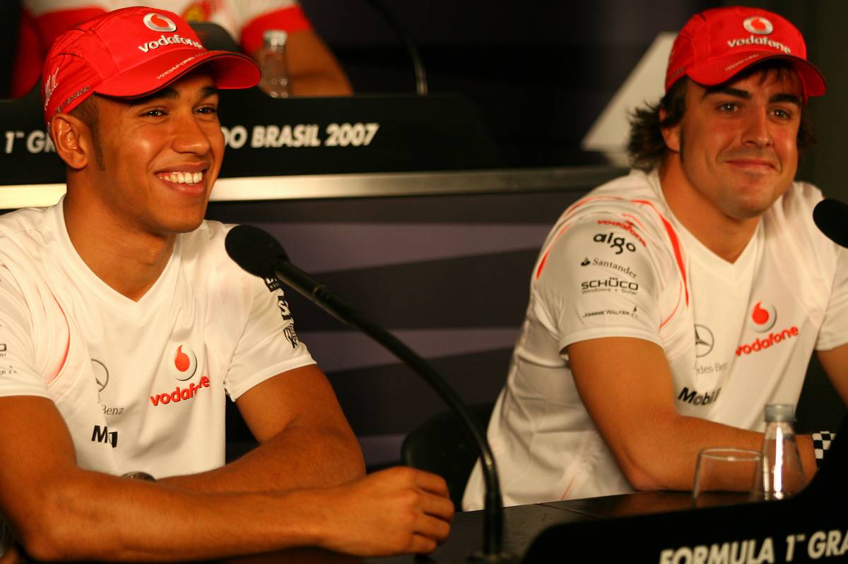 2007年F1　フェルナンド・アロンソ、ルイス・ハミルトン（マクラーレン）
