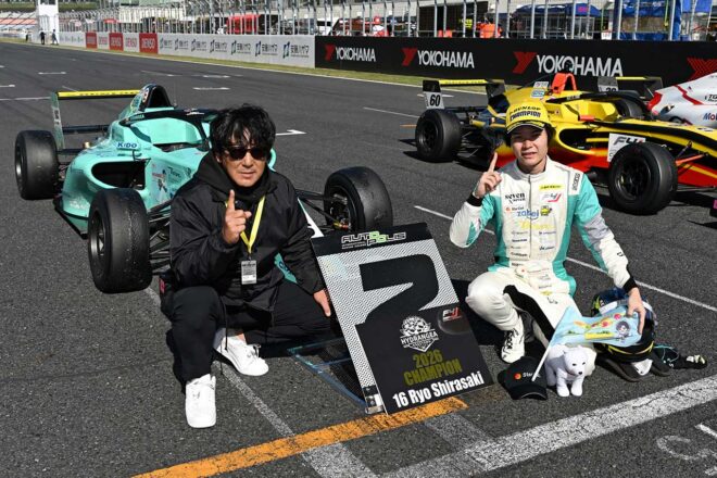 影山正彦監督と白崎稜（HYDRANGEA Kageyama Racing）