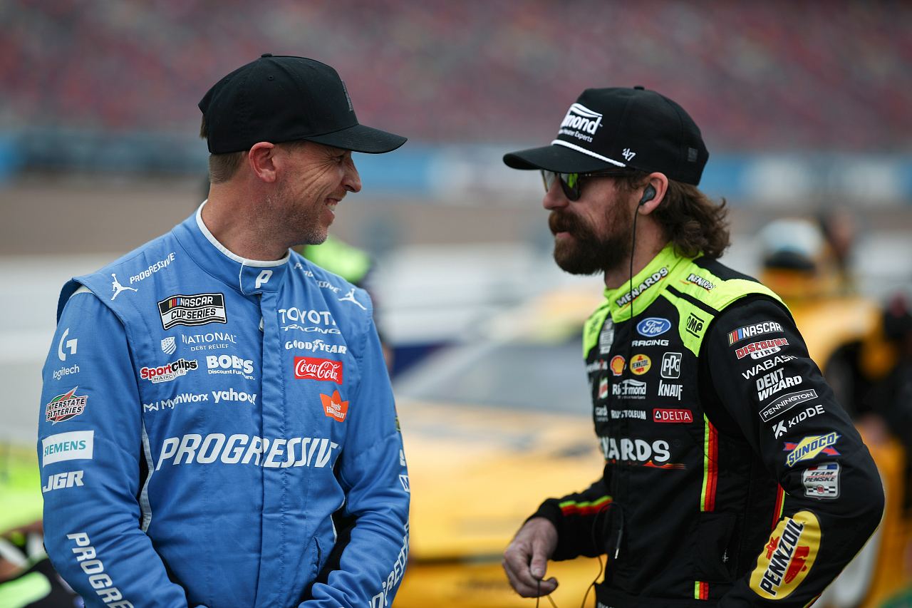 タイラー・レディックが約半年ぶり復活勝利。トヨタがマニュファクチャラー王座獲得／NASCAR第33戦