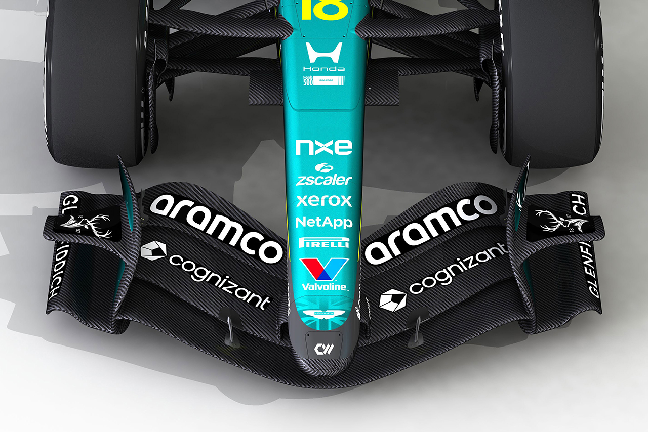 ホンダ製PUを搭載するアストンマーティンF1の2026年型車両『AMR26』にも500戦記念ロゴが掲出される