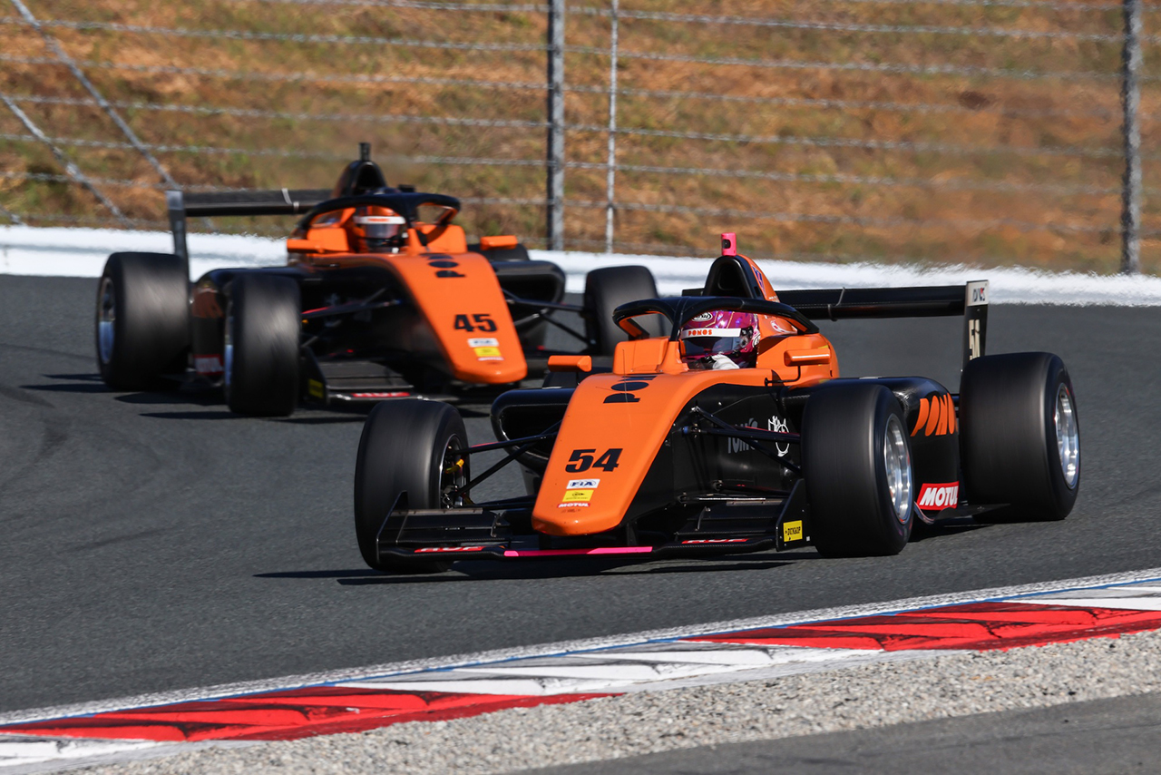 大宮賢人（PONOS RACING F111/3）