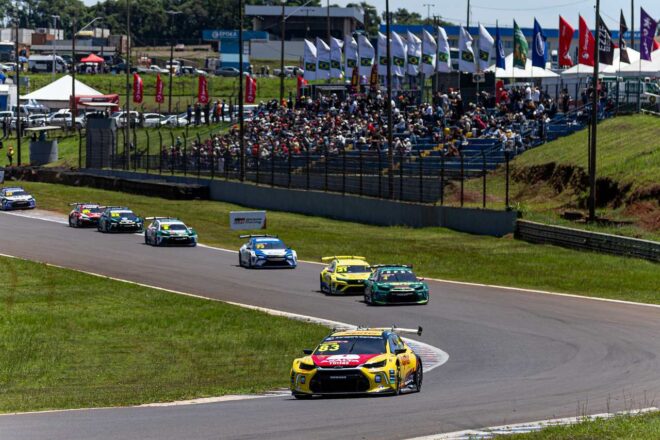 ミツビシの現役王者がスプリントを制圧。シボレーの元王者も約2年ぶりの勝利／ストックカー・ブラジル第10戦