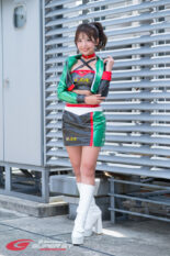 佐々木萌香 JLOC AMBASSADOR 2026年/スーパーGTの写真①