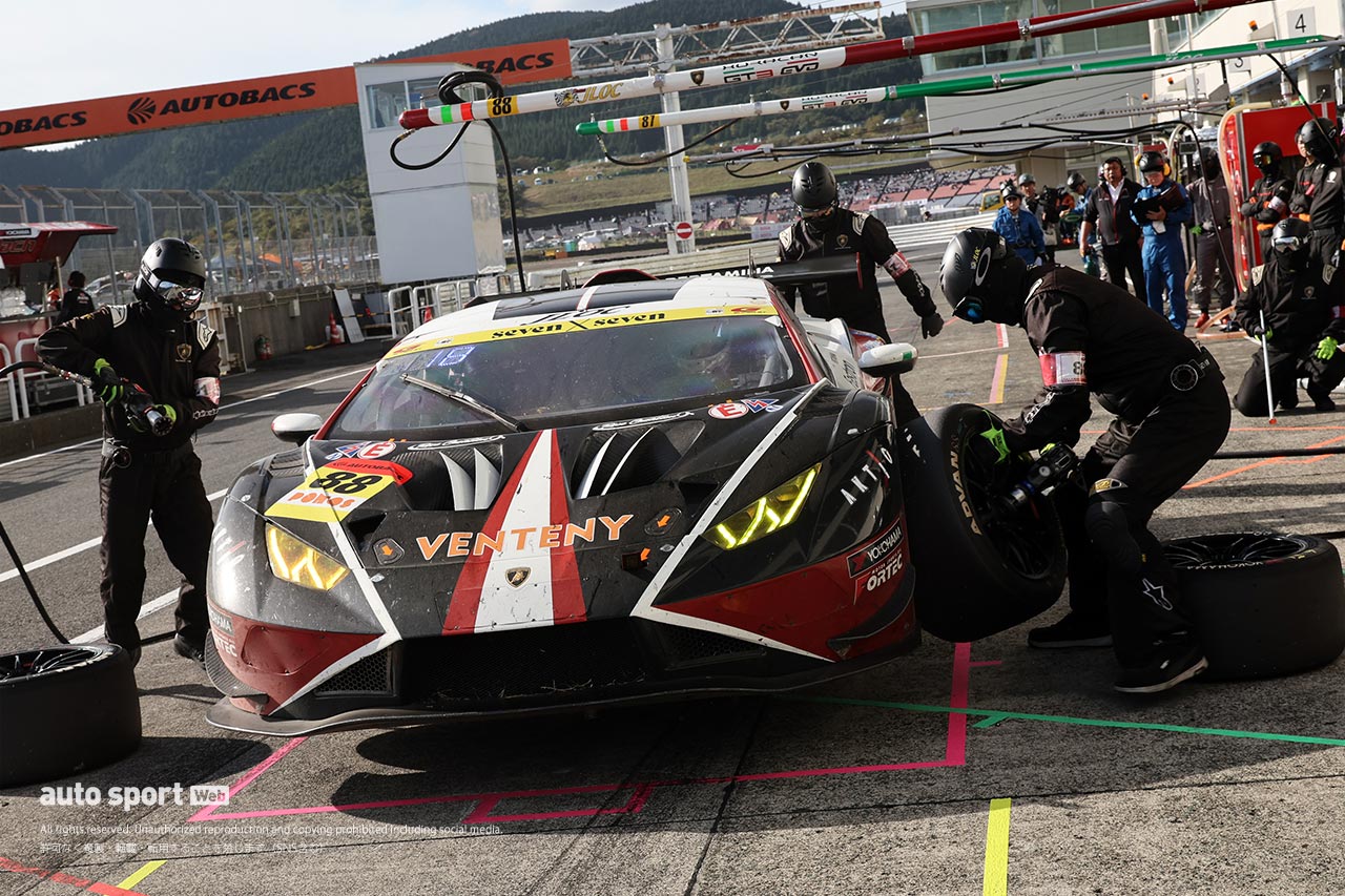 スーパーGT第7戦オートポリスの決勝結果の改訂版発行。seven x sevenとVENTENYが失格裁定に