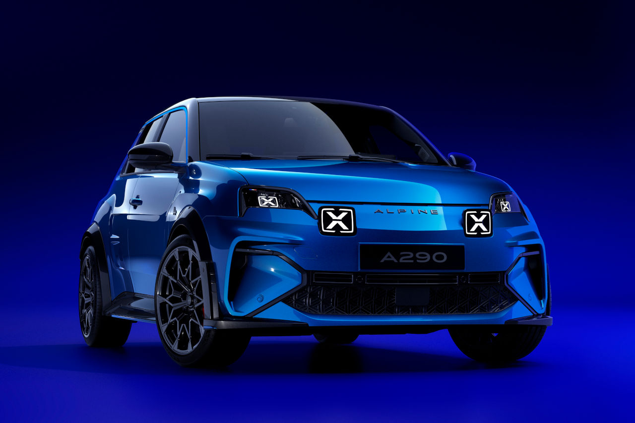 ルノー・ジャポン、新型EV『5（サンク）』『アルピーヌA290』の日本上陸を予告。11月発売へ