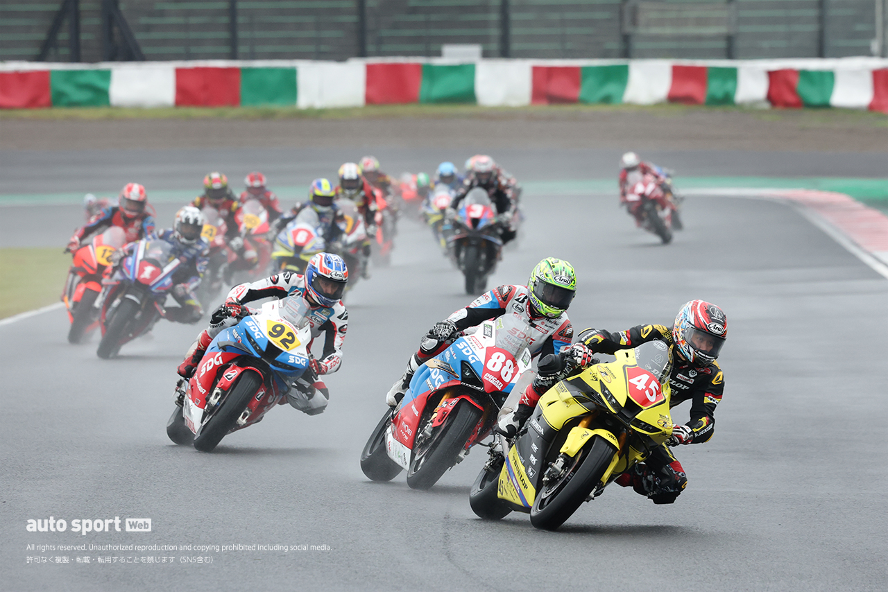スタートシーン／2026全日本ロード第7戦鈴鹿 JSB1000 レース1