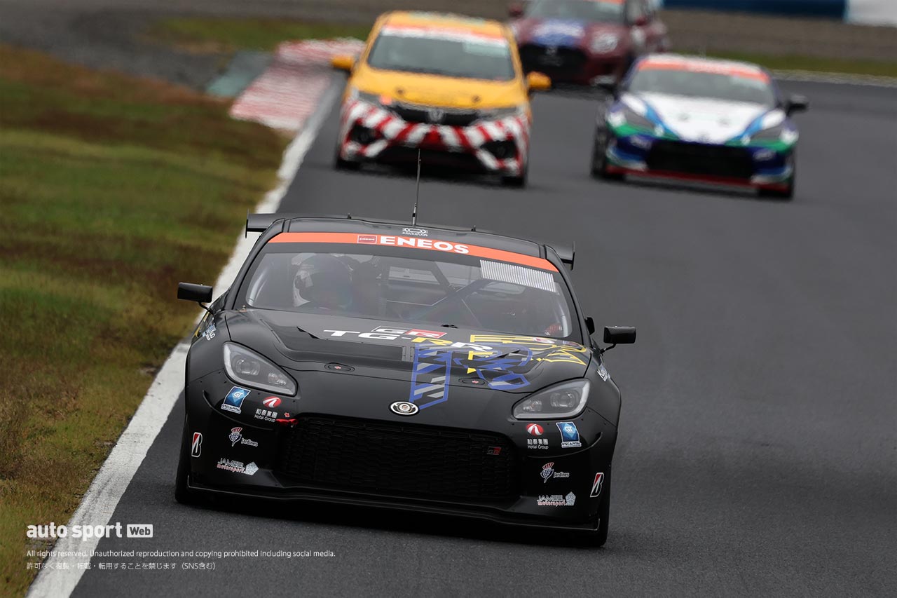S耐第6戦富士登場のGR86はベテランを熱くさせる楽しさを実現した“自由研究”。決勝への復活目指す