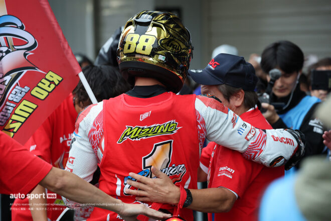 チャンピオンを獲得した水野涼（SDG DUCATI Team KAGAYAMA）／2026全日本ロード第7戦鈴鹿 JSB1000 レース1