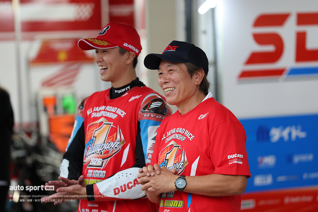 水野涼と加賀山就臣監督（SDG DUCATI Team KAGAYAMA）