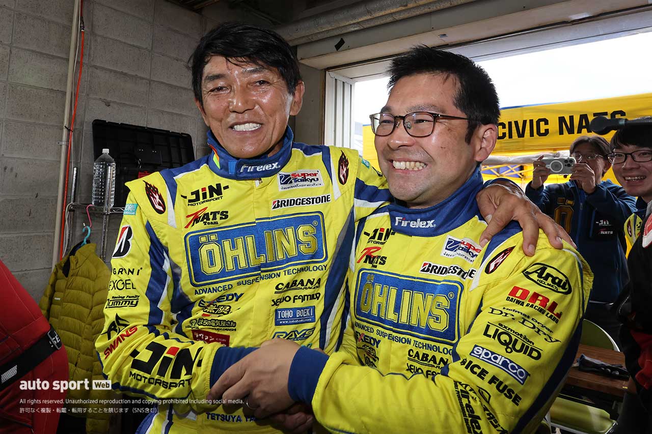 山野哲也と金井亮忠（OHLINS CIVIC NATS）