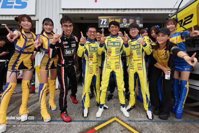 豊福⼤樹監督／金井亮忠／山野哲也／野島俊哉（OHLINS CIVIC NATS）