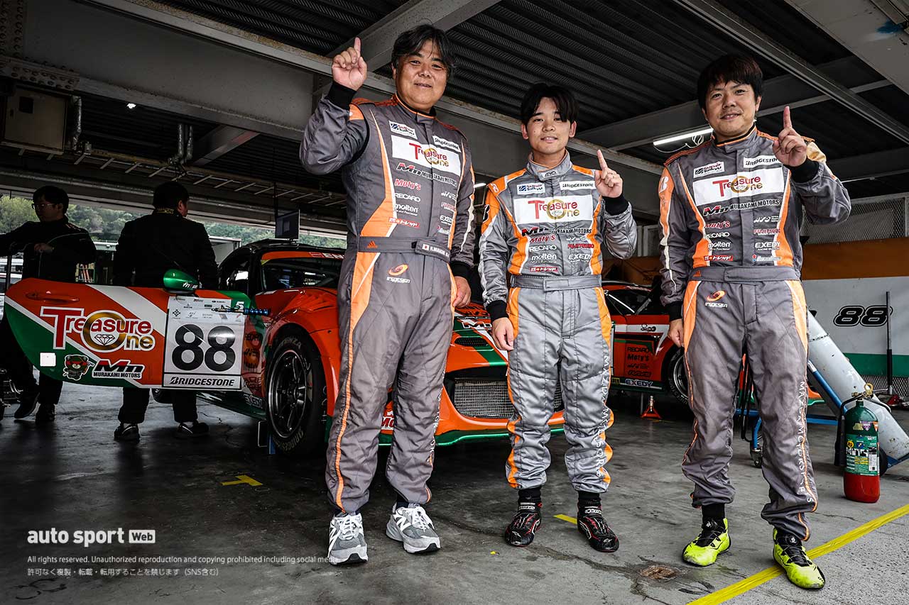 村上博幸／岡本大地／太田達也（トレジャーワンwith 村上モータースMAZDAロードスター）