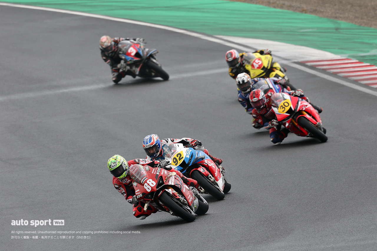 トップ争い／2026全日本ロード第7戦鈴鹿 JSB1000 レース2