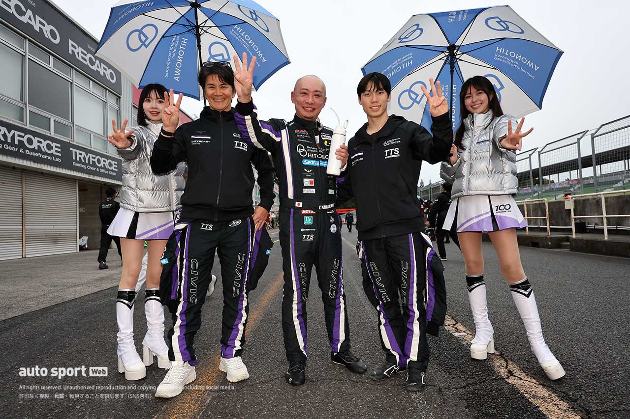 中野信治／山木陽介／佐藤凛太郎（HITONOWA TTS CIVIC-TCR）