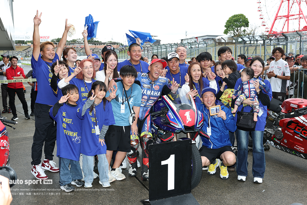 ラストレースで優勝を飾った中須賀克行（YAMAHA FACTORY RACING TEAM）／2026全日本ロード第7戦鈴鹿 JSB1000 レース2