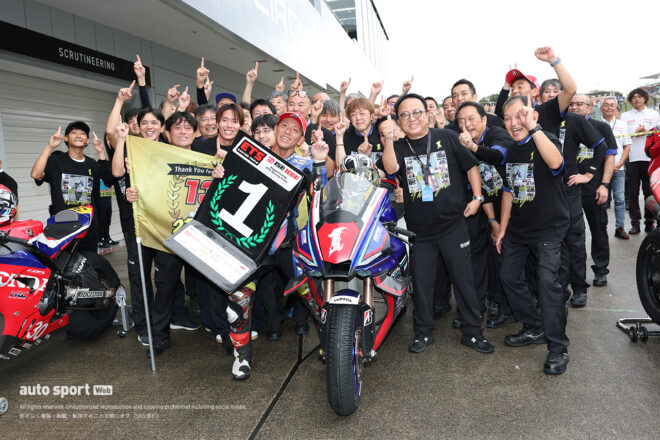ラストレースで優勝を飾った中須賀克行（YAMAHA FACTORY RACING TEAM）／2026全日本ロード第7戦鈴鹿 JSB1000 レース2