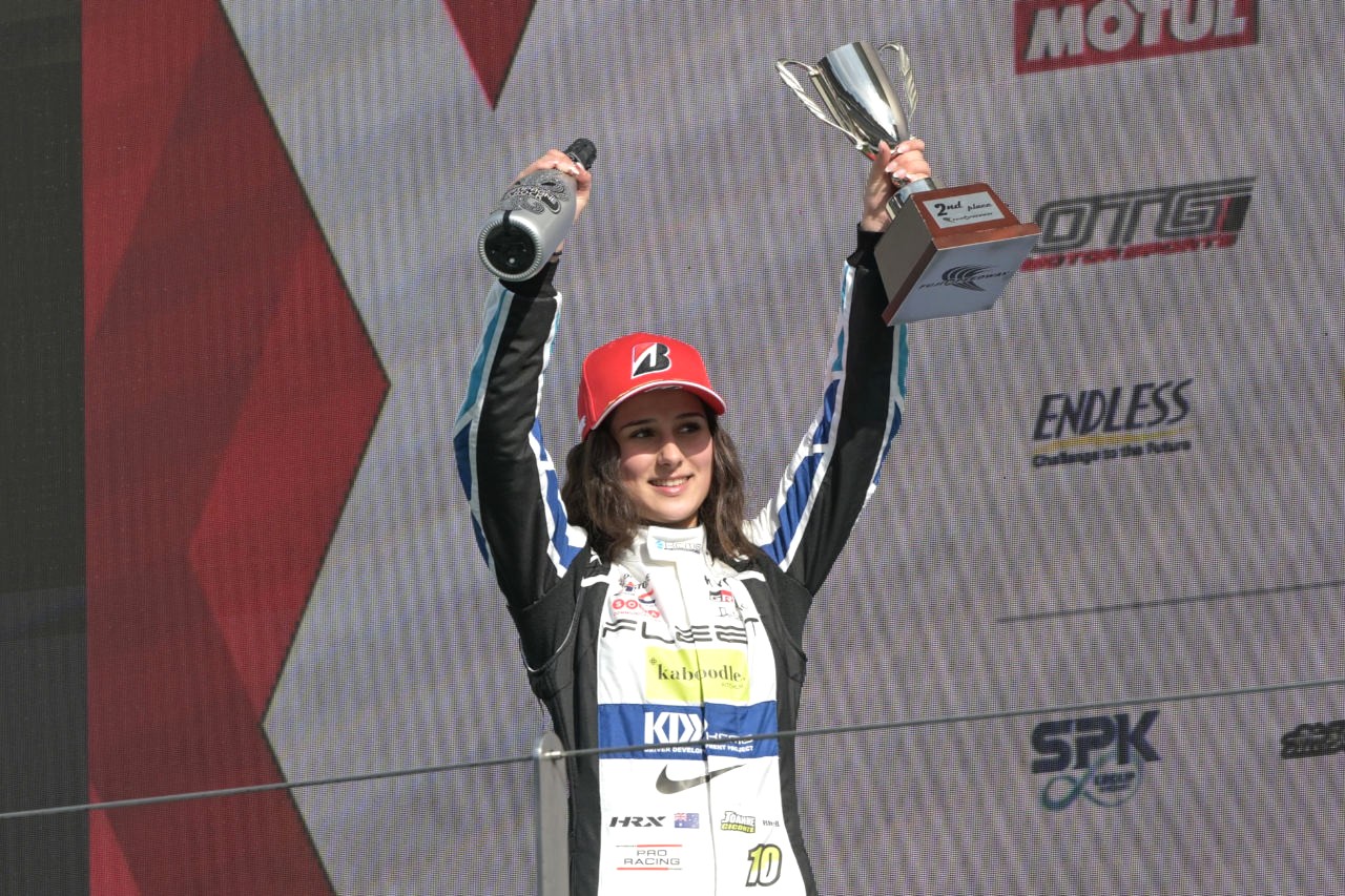 F1アカデミーの経験携え豪州から来日。人生をレースに捧げる17歳【KYOJOインタビューVol.20／ジョアンヌ・チコンテ】